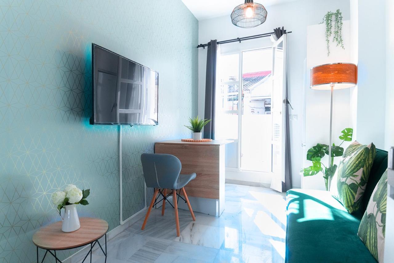 Downtown Apartment With Private Terrace & Jacuzzi Sevilla Buitenkant foto